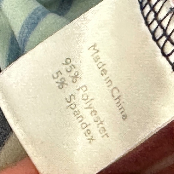 LEOTA - Geometric Dress - Picture 6 of 6